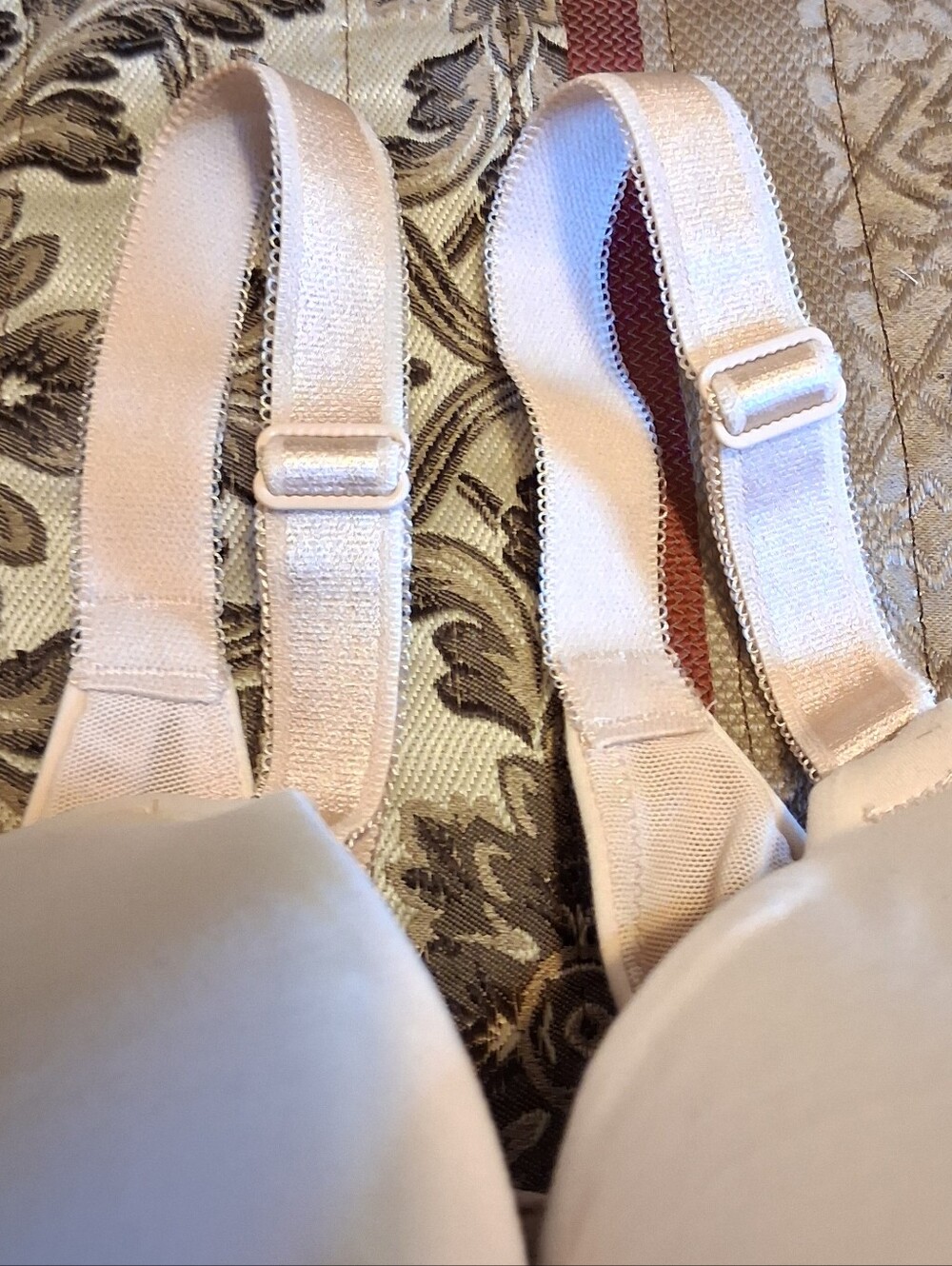 Torrid Feelthe Fit Bra Sz40G Wireless Ligh Cream Pink Adjustable Straps Comfy - Picture 10 of 15